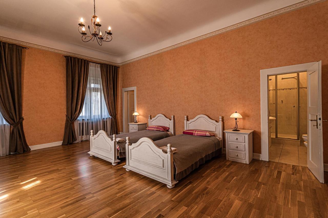 Saar Castle - Cozy Mansion Near Vineyard Serrig Exterior foto